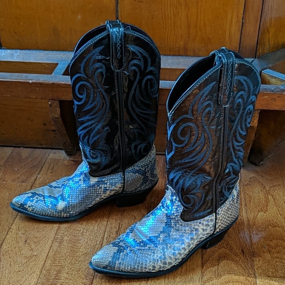Vintage iridescent snakeskin cowboy cowgirl boots